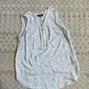 Premise sleeveless Top